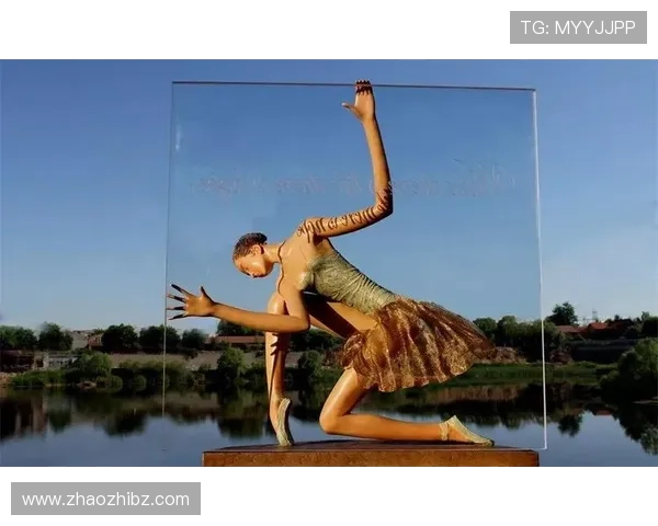 跨越文化与心灵的华彩乐章:《安娜与国王》的东方韵味与西方情愫 跨越文化与心灵的华彩乐章:《安娜与国王》的东方韵味与西方情愫